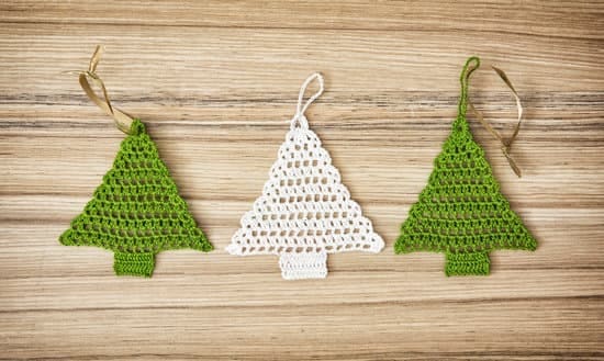 Crochet christmas trees